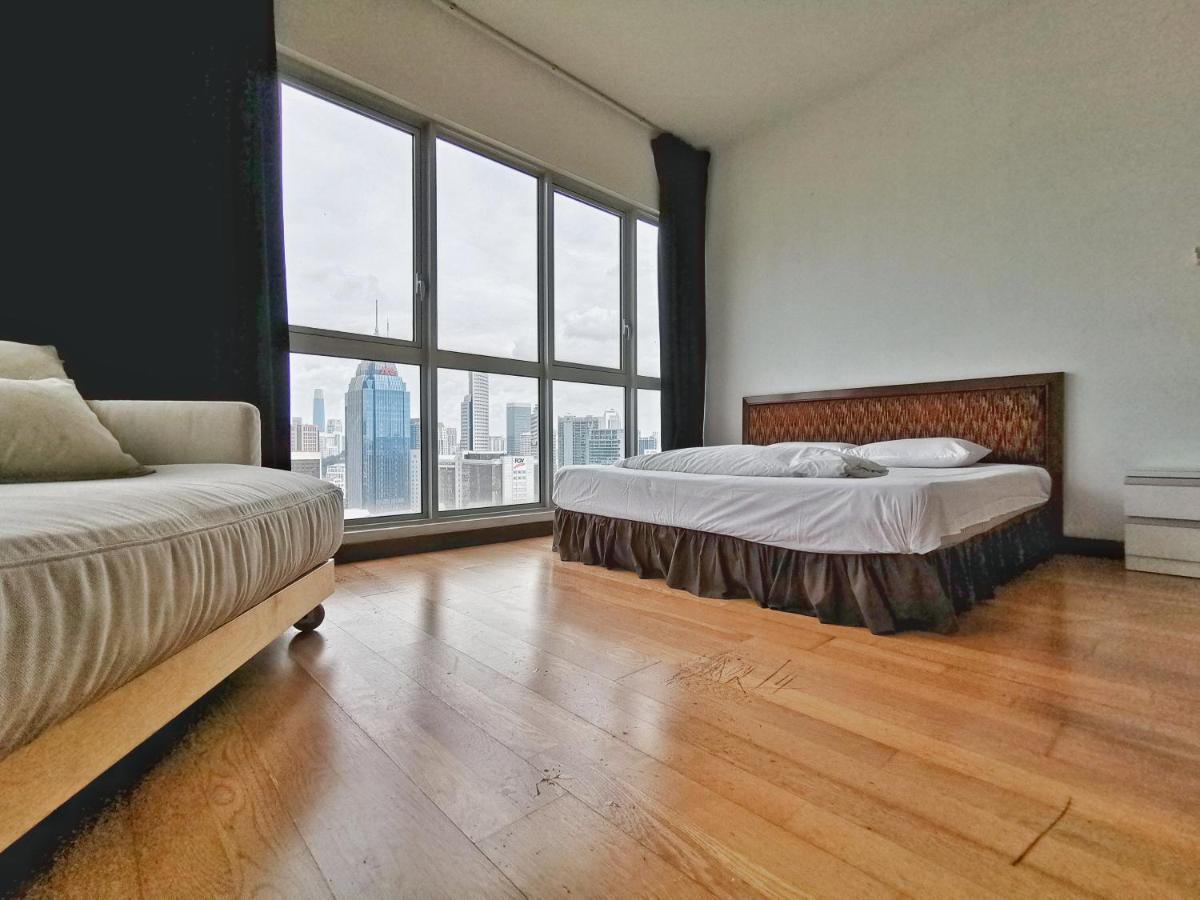 Penthouse On 34 - The Highest Unit And Best Views In Regalia & Private Rooftop Terrace Куала-Лумпур Экстерьер фото